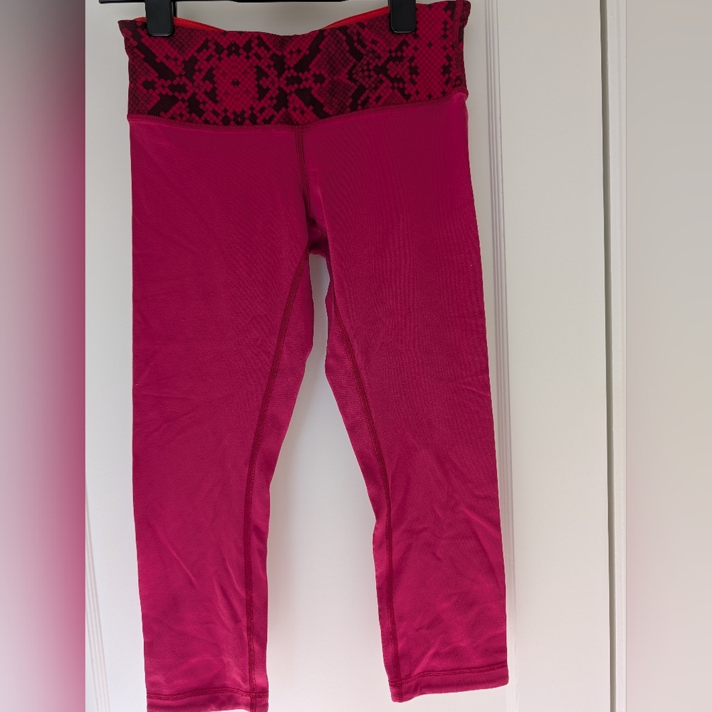 lululemon athletica Fuchsia Leggings